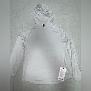 Lululemon NWT License to Train Hoodie M Vapor
